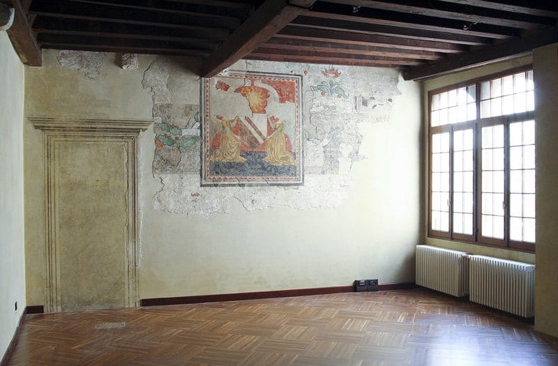 06-C11-P01sala affreschi04s-palazzo-del-decano-min